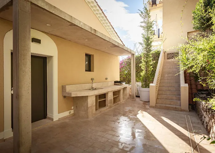 Hotel Le Roquebrune